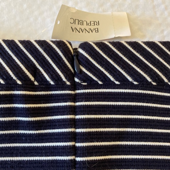 Banana Republic Pencil Stripe Skirt - Picture 2 of 11